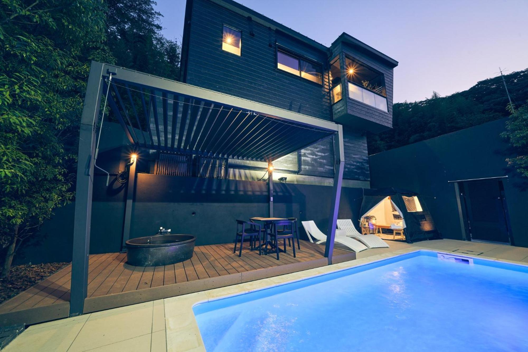 ルクス箱根湯本 Lux Hakone Yumoto Villa Exterior photo